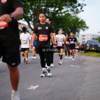 Runner Photo 3926115