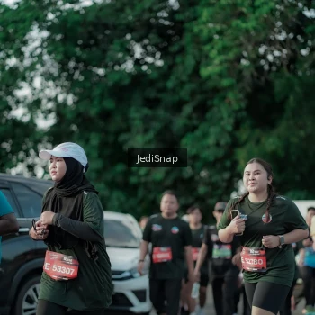 Runner Photo 3926219