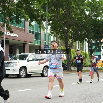 Runner Photo 3926343