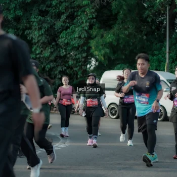 Runner Photo 3926346