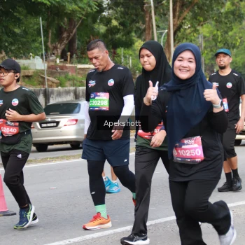 Runner Photo 3926385