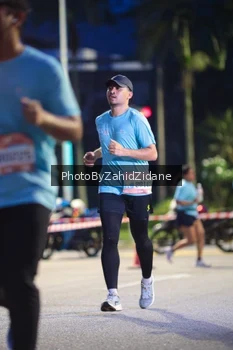 Runner Photo 3926479