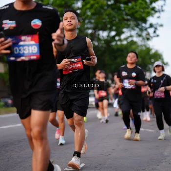 Runner Photo 3926488