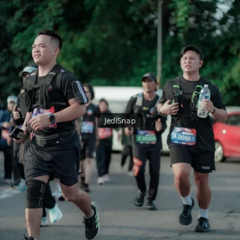 Runner Photo 3926598
