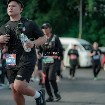 Runner Photo 3926626