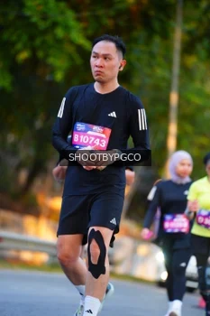 Runner Photo 3926713