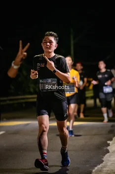 Runner Photo 3928546