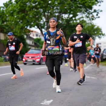 Runner Photo 3929075