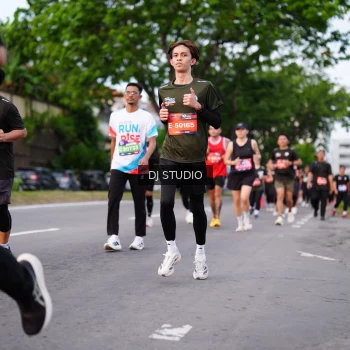 Runner Photo 3929568
