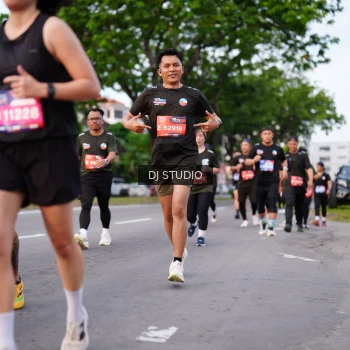 Runner Photo 3929635