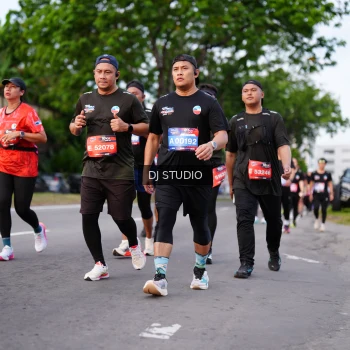 Runner Photo 3929797