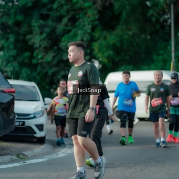 Runner Photo 3929869