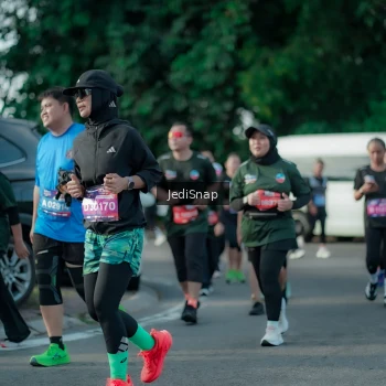 Runner Photo 3930007