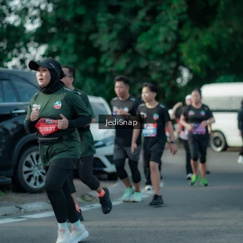 Runner Photo 3930010