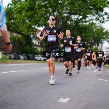 Runner Photo 3930021