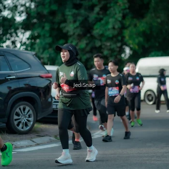Runner Photo 3930033