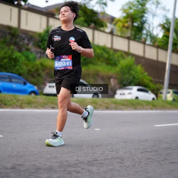 Runner Photo 3930121