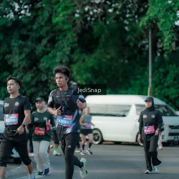 Runner Photo 3930165