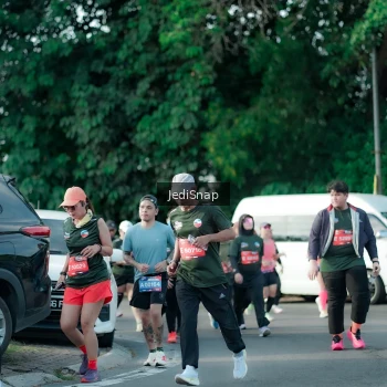 Runner Photo 3930968