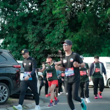 Runner Photo 3930972
