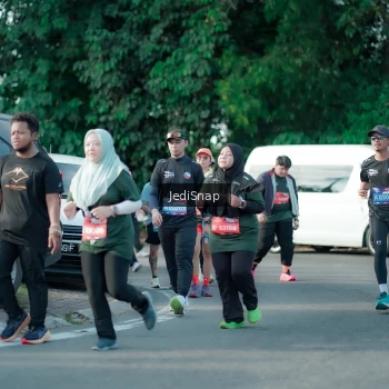 Runner Photo 3930973