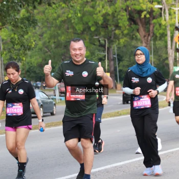 Runner Photo 3931140