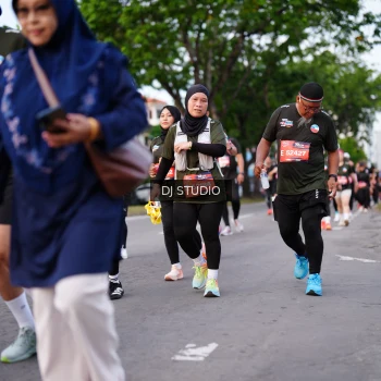 Runner Photo 3931244