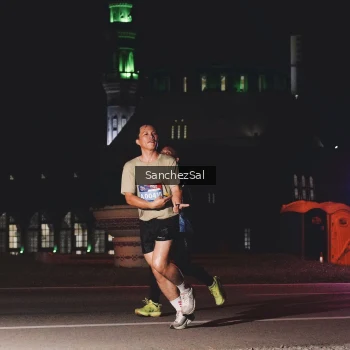 Runner Photo 3931275