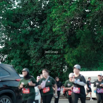 Runner Photo 3931296