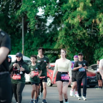 Runner Photo 3931604