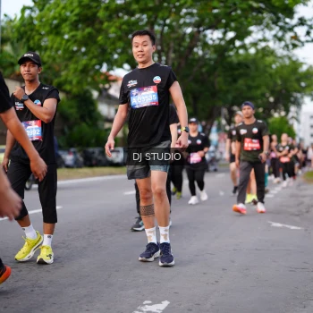 Runner Photo 3931699