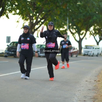 Runner Photo 3931706