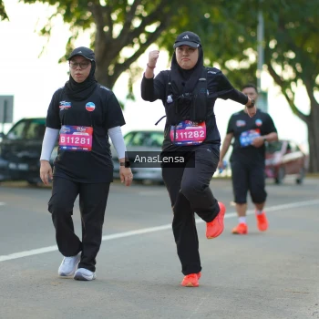 Runner Photo 3931715