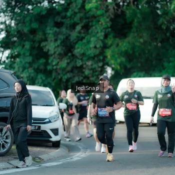 Runner Photo 3931804