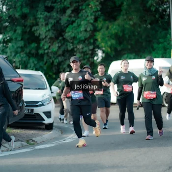 Runner Photo 3931873