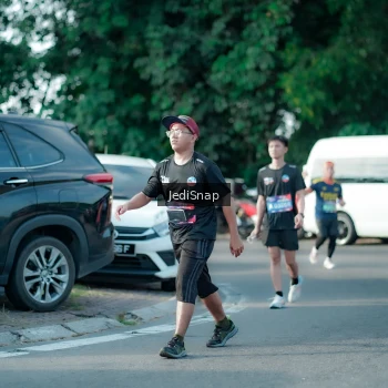 Runner Photo 3932160