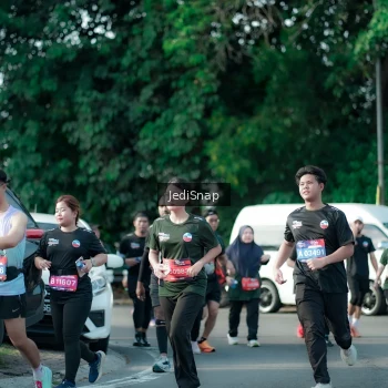 Runner Photo 3932245