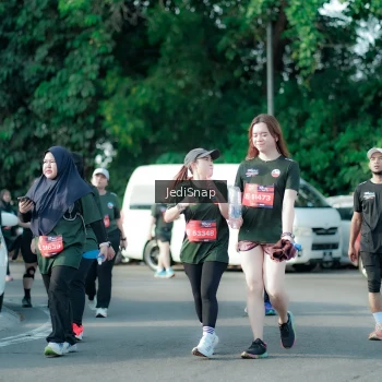 Runner Photo 3932360