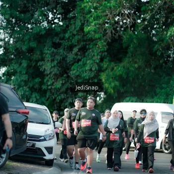 Runner Photo 3932472