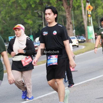 Runner Photo 3932516