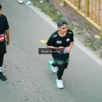 Runner Photo 3932572