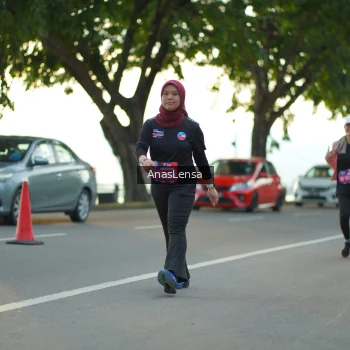 Runner Photo 3932686