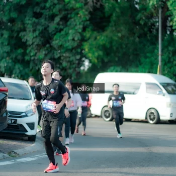 Runner Photo 3932738