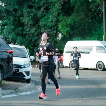 Runner Photo 3932739