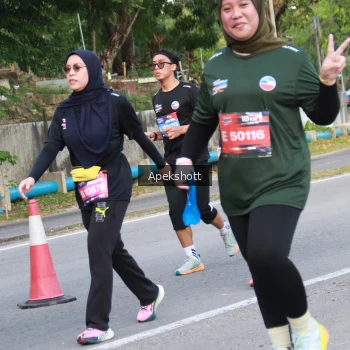 Runner Photo 3932750
