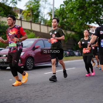 Runner Photo 3932774