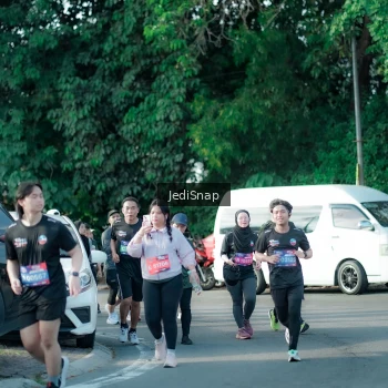 Runner Photo 3932783