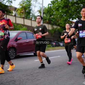 Runner Photo 3932784