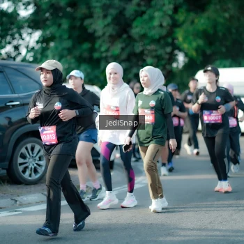 Runner Photo 3932875