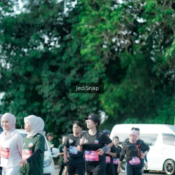 Runner Photo 3932898